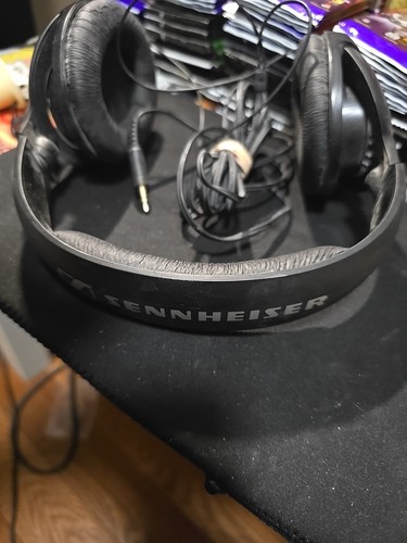 Sennheiser headphones plug - headphones,